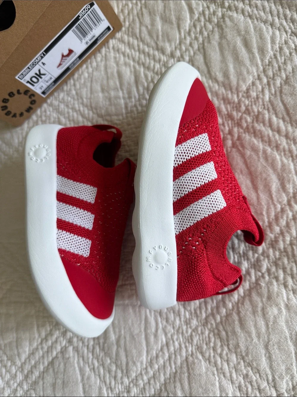 adidas bubble comfy UNISEX Kids Red Slip-On Athletic Shoes 10T